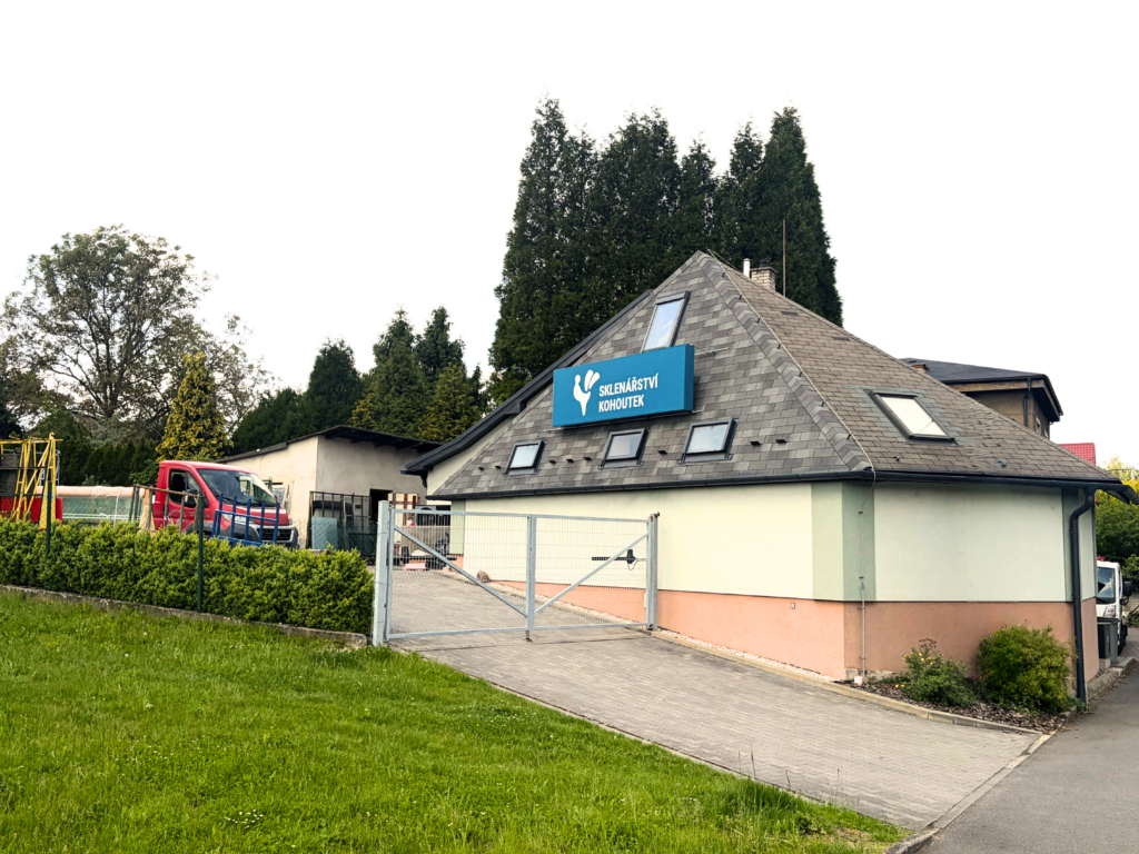 Sklenářství Kohoutek v Ostravě - budova v Hrabové