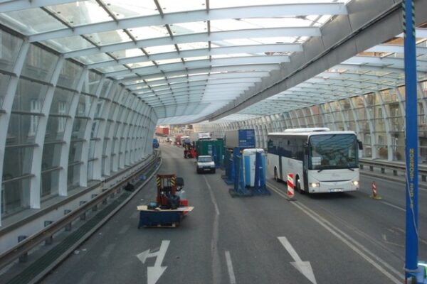 Skleněný tunel v Hradci Králové
